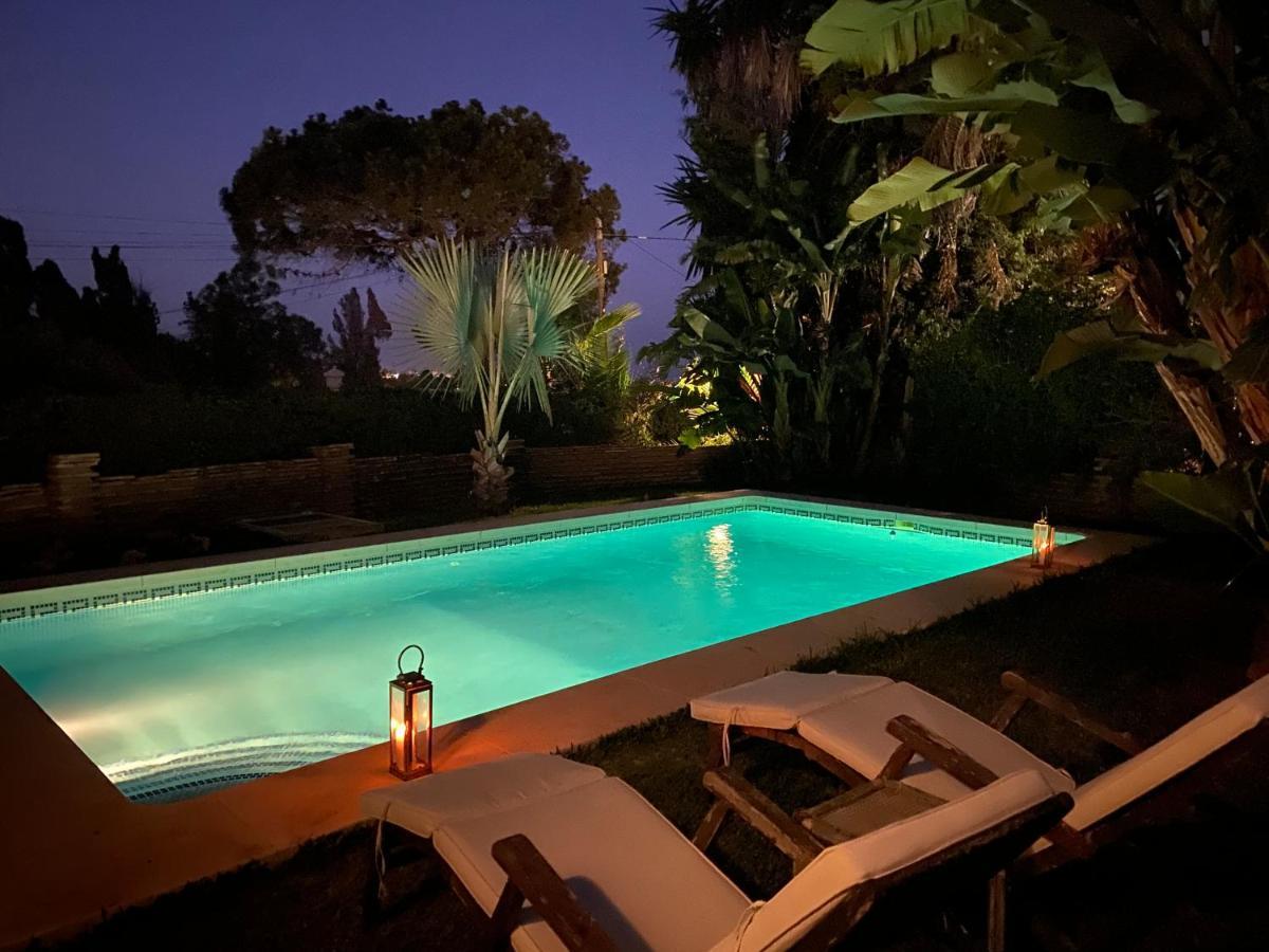 Willa Gitanillas, With Heated Pool,